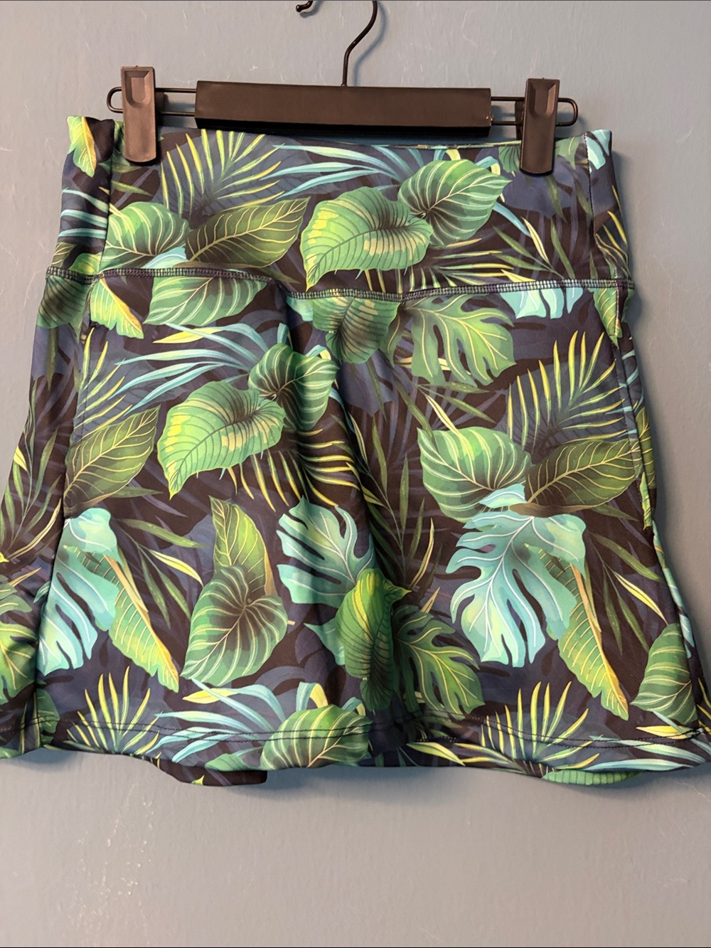 VOGO Athletica Tropical Leaf Print Skort - Green & Teal